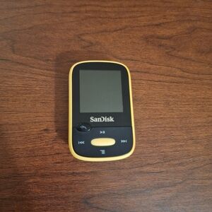 Sandisk Yellow and Black Portable MP3 Player